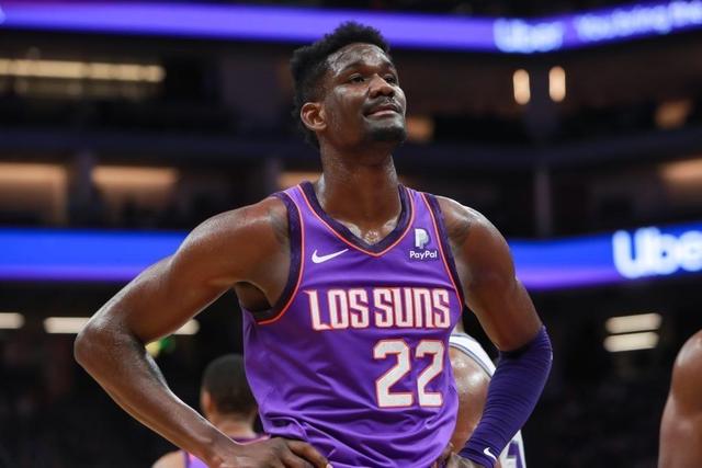 曼联考虑激活奥斯梅恩7500万欧解约金